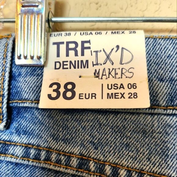 Zara TRF IX'D Maker Destroyed Raw Hem High Rise Jeans Size 6 - Picture 9 of 9